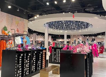 illinois/schaumburg/shop/akira