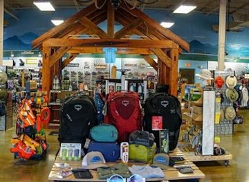 virginia/blacksburg/shop/walkabout-outfitter