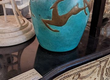 california/la-jolla/shop/girard-avenue-marketplace