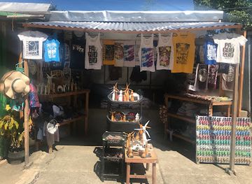 philippines/ilocos-region/shop/tourist-souvenir-shops