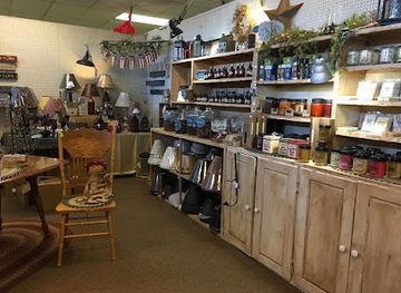 Lake Erie Gifts & Decor