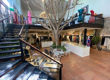 mexico/san-miguel-de-allende/shop/casa-r-concept-store