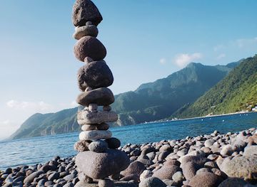 dominica/scotts-head/shop/scotts-head-bay