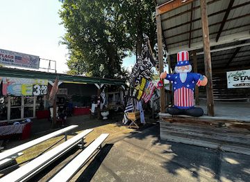 missouri/lake-of-the-ozarks/shop/we-the-people-flags-and-t-shirts