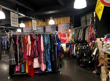 germany/berlin/shop/pick-nweight-vintage-kilo-store