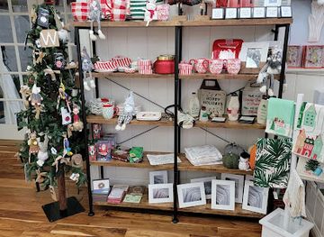 indiana/west-lafayette/shop/two-tulips