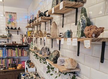 united-kingdom/buckinghamshire/shop/crystal-willow