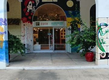 mexico/huatulco/shop/europa-galeria-de-arte