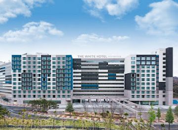 south-korea/pyeongchang-ski-resorts/shop/the-white-hotel-pyeongchang