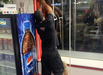 pennsylvania/allentown/shop/reina-isabela-thrift-shop