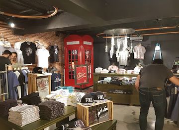 jordan/ma-an-plateau/shop/fnl-rainbow-st