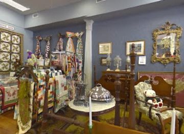 mississippi/natchez/shop/lower-lodge-antique-mall