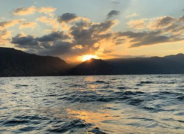 malawi/shire-valley/shop/malawi-hikers-explorers