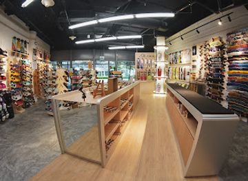 singapore/kallang/shop/the-ride-side-kallang-wave-mall-skate-store