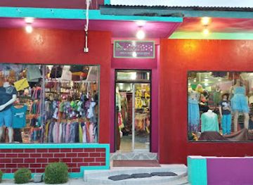 maldives/seenu-atoll/shop/aula-best-collection