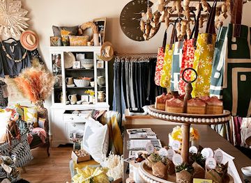 minnesota/southwestern-minnesota/shop/la-vie-est-belle