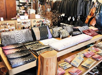 japan/shikoku-island/shop/leather-house