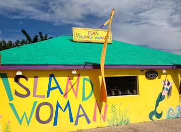 florida/marco-island/shop/fia-s-island-woman-boutique