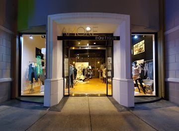 california/la-jolla/shop/amore-boutique