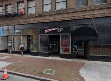 ohio/youngstown/shop/hootenanny-vintage-guitars