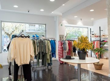 spain/pamplona/shop/bes