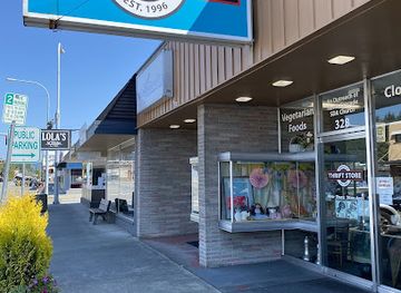 washington/the-skagit-valley/shop/spruced-up-thrift-store