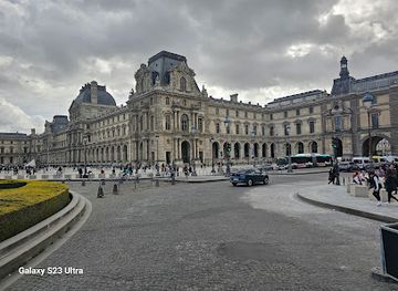 france/paris/louvre-tuileries/shop/carrousel-du-louvre