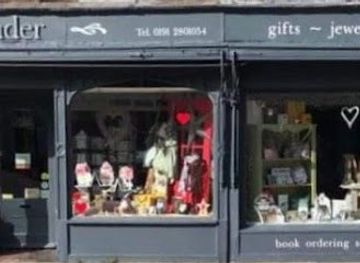 united-kingdom/north-east-england/shop/meander-gifts