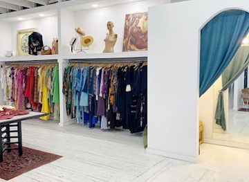 ohio/canton/shop/lost-thread-vintage