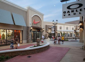 north-carolina/sandhills/shop/charlotte-premium-outlets
