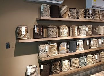 colombia/tayrona-national-natural-park/shop/kunsamu