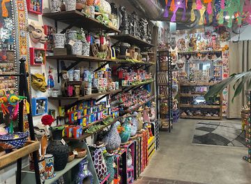 michigan/detroit/eastern-market/shop/viva-la-vida-imports