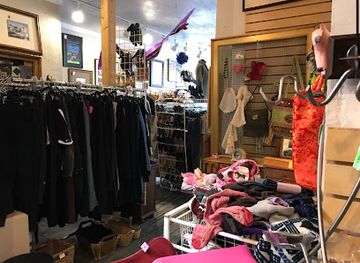 colorado/telluride/shop/sit-stay-shop