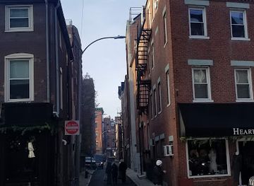 massachusetts/boston/north-end/shop/heart-sole-boutique