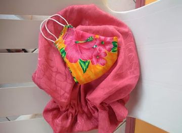 dominica/trafalgar-falls/shop/carine-s-creations