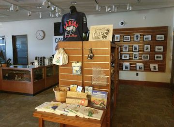 kansas/topeka/shop/capitol-store