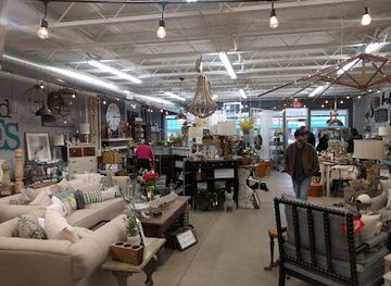 michigan/grand-rapids/shop/reinspired-treasures