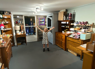 maine/knox-county/shop/bee-wild-farmacy