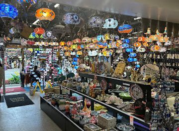 canada/niagara-falls/shop/grand-bazaar-niagara