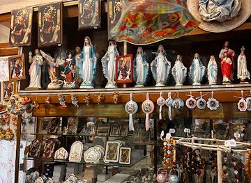 italy/pompeii/shop/ricordi-pompeiani-di-antonio-cestra