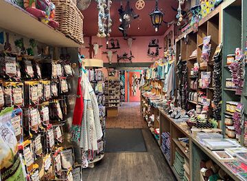 arizona/scottsdale/scottsdale-waterfront/shop/bischoff-s-shades-of-the-west