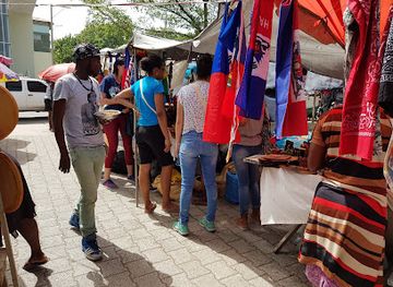 haiti/port-au-prince/shop/champ-de-mars