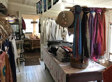 colorado/sangre-de-cristo-mountains/shop/casa-de-pajaros