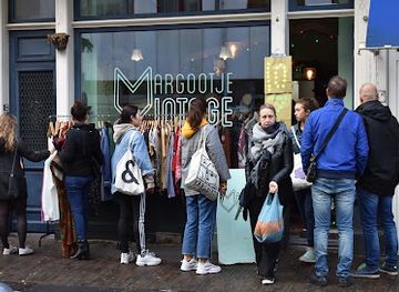netherlands/rotterdam/noord/shop/margootje-vintage-onderdeel-van-concept-store-basecamp