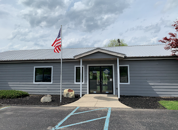 indiana/pokagon-state-park/shop/the-backyard-creamery-mini-golf