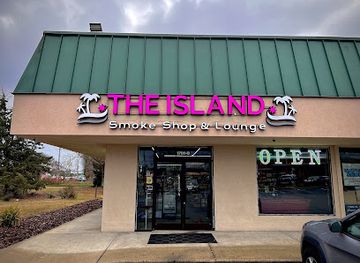 north-carolina/sandhills/shop/the-island-smoke-shop-lounge