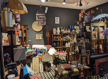 oklahoma/oklahoma-city/shop/antique-store-room-3-vintage-a-vintage-mall