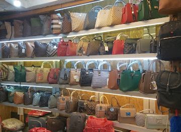 indonesia/bandung/cihampelas/shop/blue-island-distro