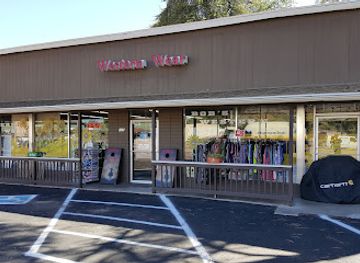 arizona/mogollon-rim/shop/bob-s-western-wear