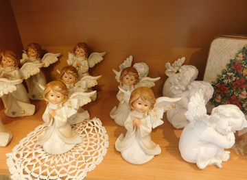 hungary/sopron/shop/ave-kegytargybolt